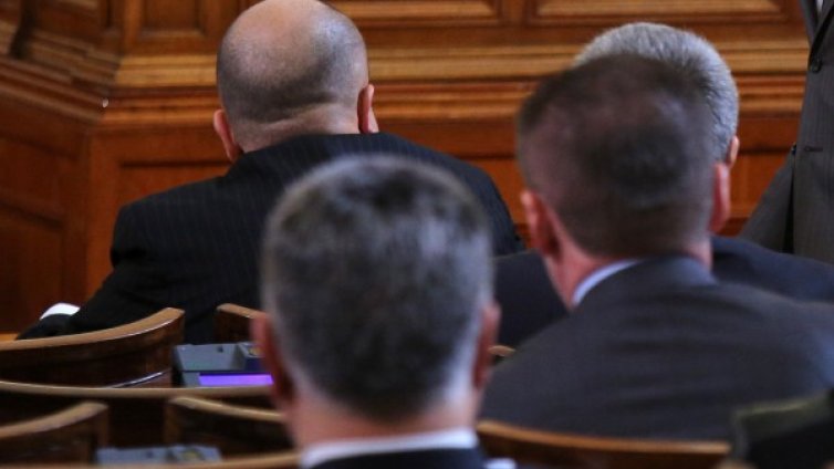 НС прекрати работа поради липса на кворум