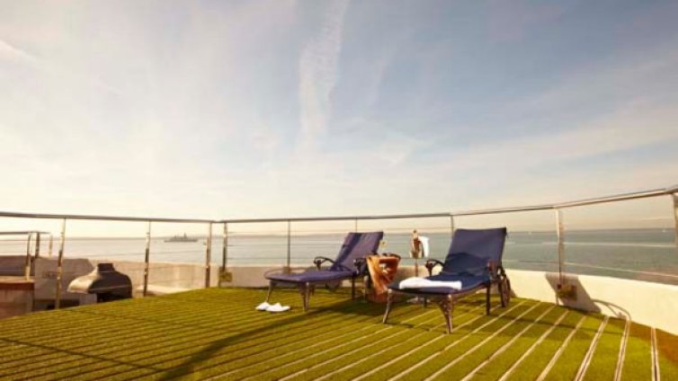 Събирайте тен в морската крепост &bdquo;Спитбанк Форт&rdquo; 