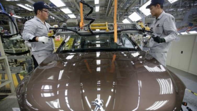 Половината коли в света ще са китайски през 2021 г.