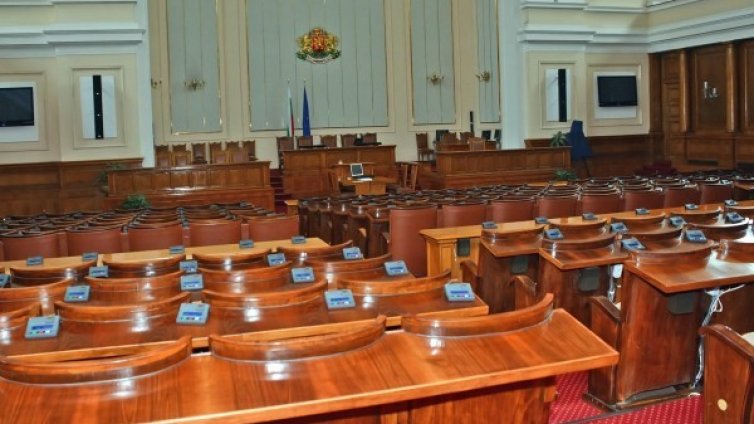 Дебатът по вота на недоверие преди изборите &ndash; под въпрос