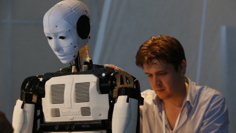 Робот може да се поти, друг има дъх