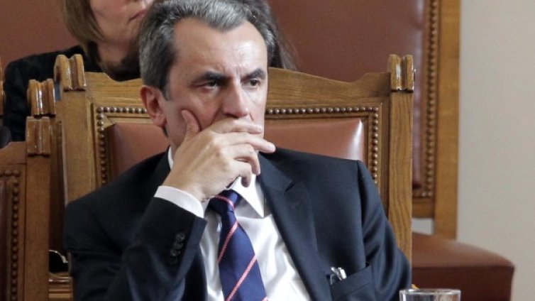 Вървим по правия път, убеден е Орешарски 