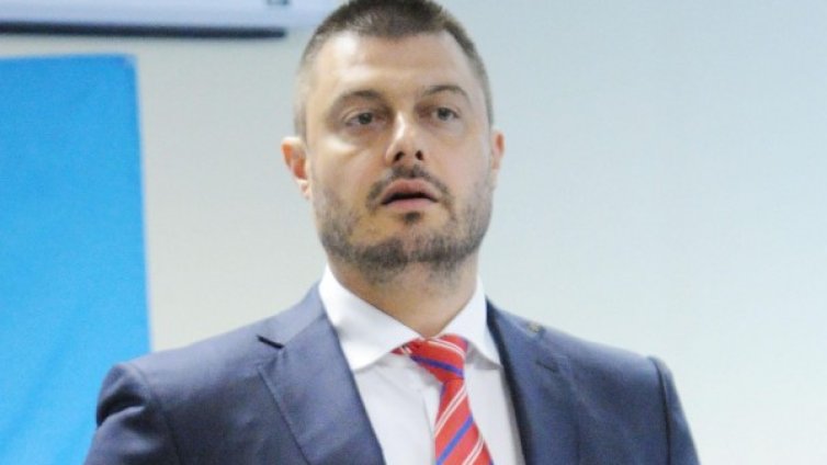 Ще успея да съм и евродепутат, и партиен лидер, рече Бареков