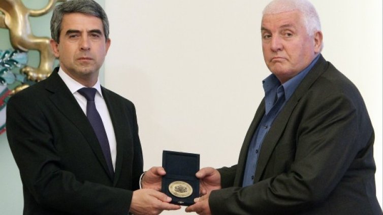 Президентът: Доказахте, че България има място на най-високия връх