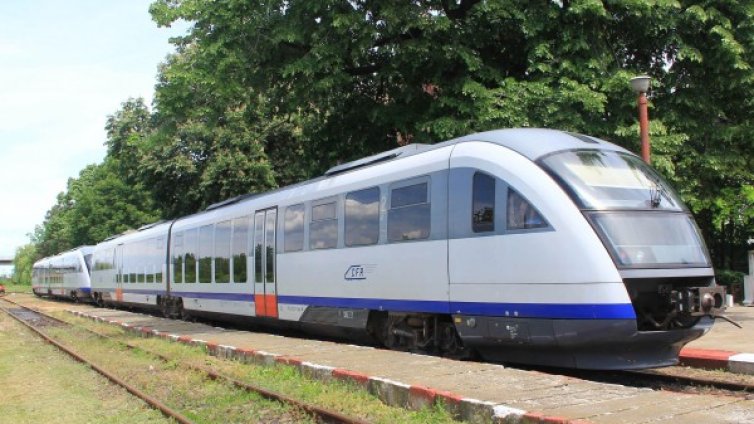 Ананиев: Най-добрият вариант за БДЖ е да се обяви в несъстоятелност 