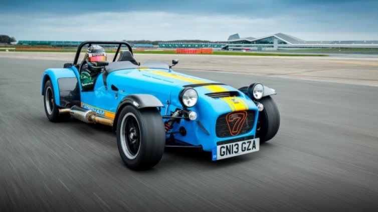 Caterham не се продава, търси инвеститори