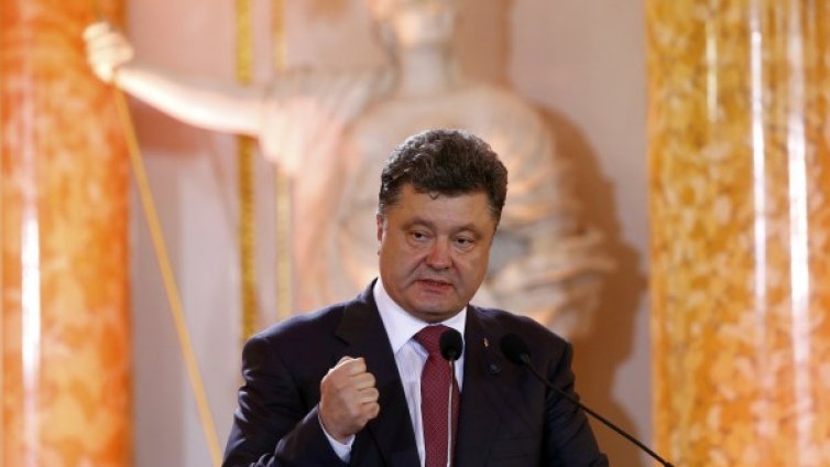 Порошенко положи клетва като президент на Украйна