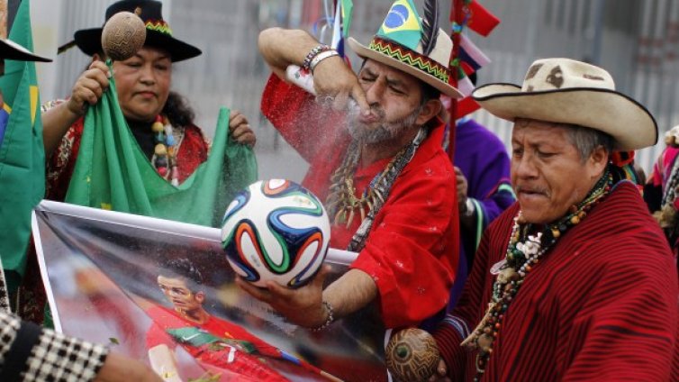 Перуански шамани: Бразилия и Аржентина ще са на финал