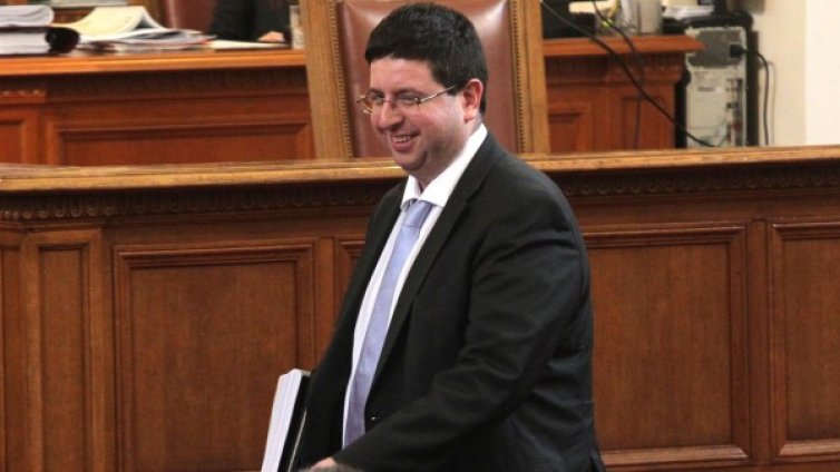 Бюджетът може да си позволи предсрочни избори 