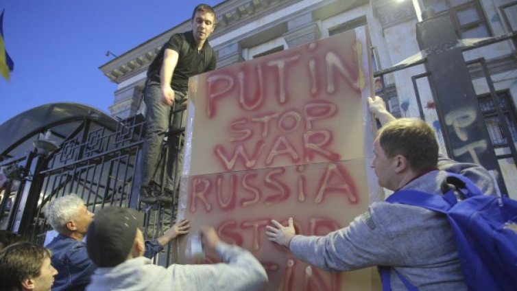 Руски депутати възмутени от украински министър, обидил Путин