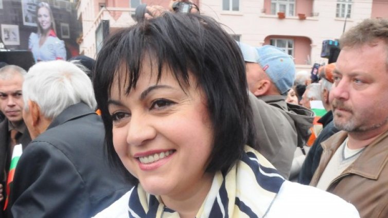 Нинова: Оставка, но след приемането на бюджета