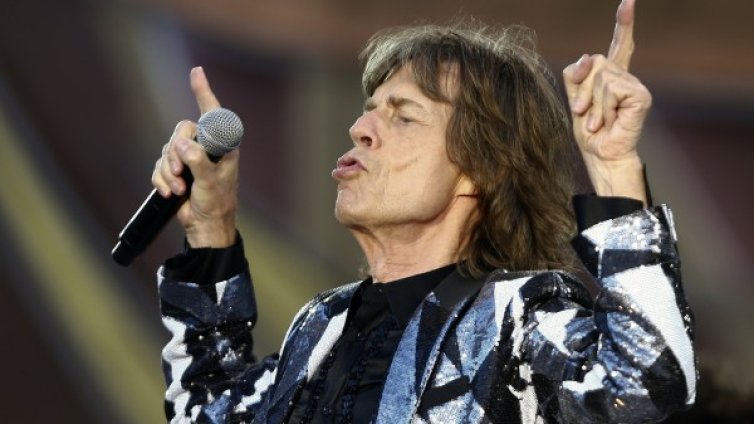 Мик Джагър се заигра с 43 години по-млада балерина