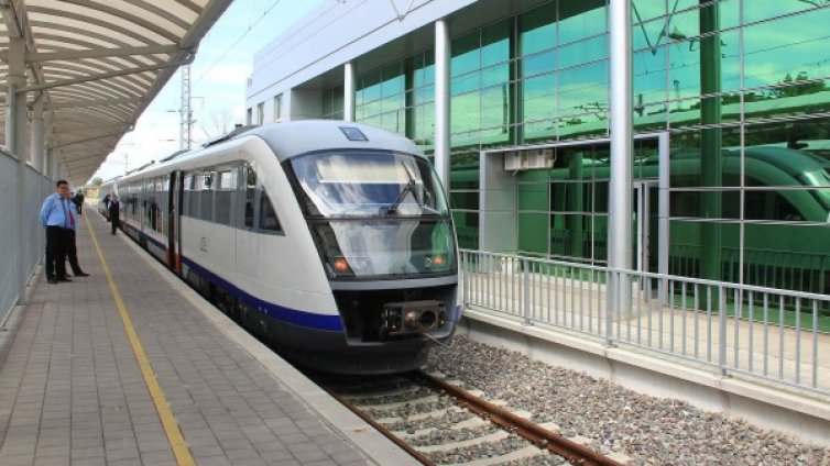 Гратисчии бият кондуктори във влаковете 