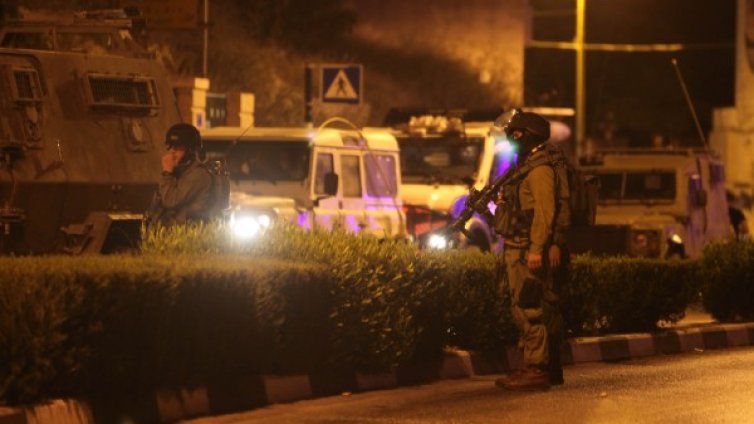 10 сирийски военни са загинали при израелските удари