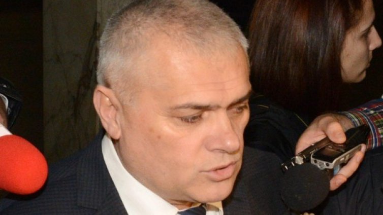 ГЕРБ с два сигнала в прокуратурата срещу министър Найденов