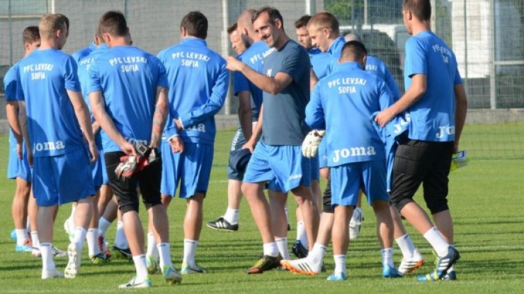Халф на Левски аут от терените за шест месеца
