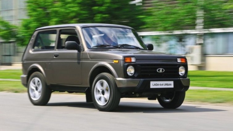 Ето я и градската Lada Niva
