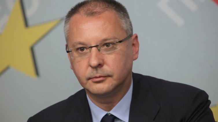 Политически сценарий се опита да яхне банките, смята Станишев 