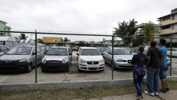 Peugeot 206 от 2013 г. за $91 000? Може &ndash; в Куба