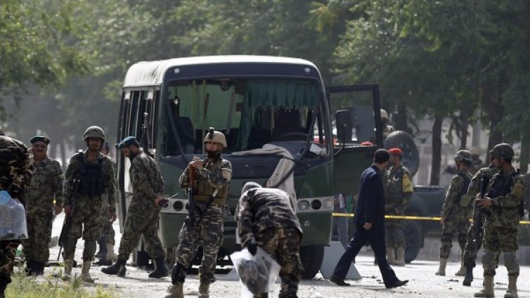 Незаконното завземане на властта в Афганистан ще спре помощите от САЩ