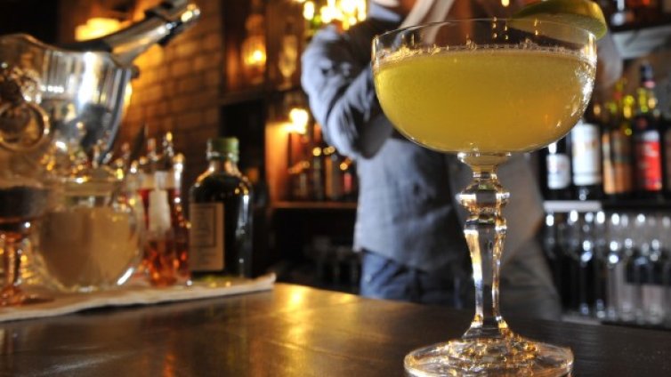 Бизнесът иска младежи със средно образование за работа 