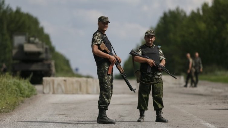 Киев негласно се готви за бойни действия в Крим