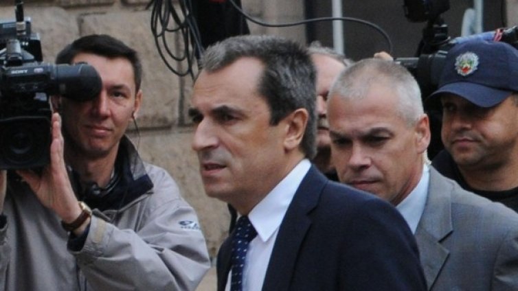 Политиците мълчаливи преди консултациите при президента