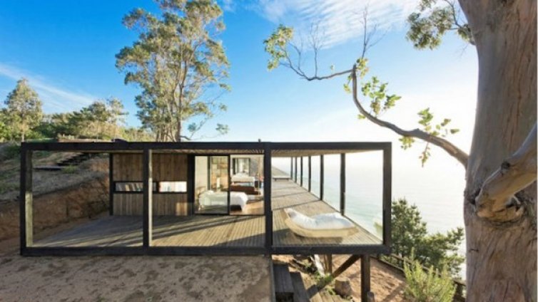 Плажна къща, гледаща отвисоко 