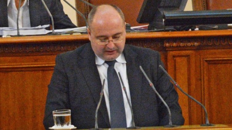 ДПС: Чакаме актуализация на бюджета и оставка на кабинета