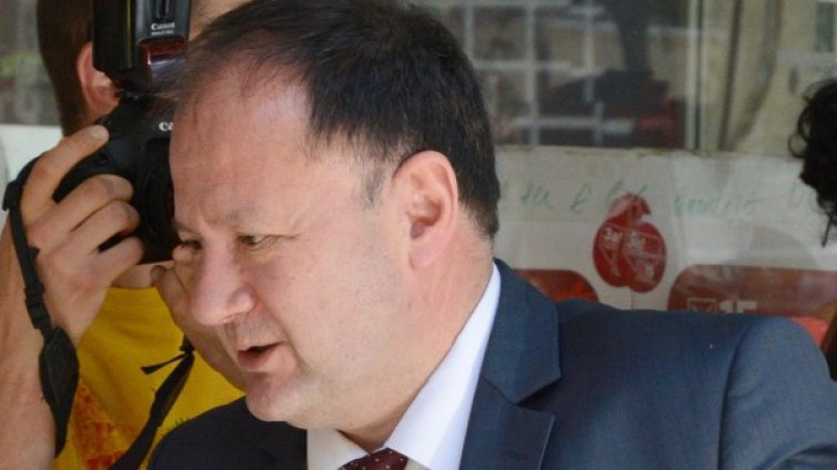 Миков приема номинация за лидер на БСП 