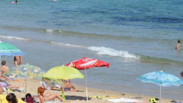 Спасители охраняват над 50% от плажовете 
