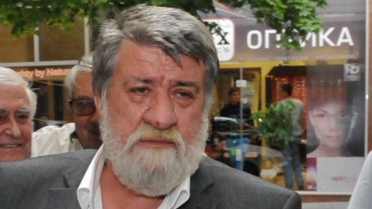 Ще гласуваме оставката, нали я чакаме една година!