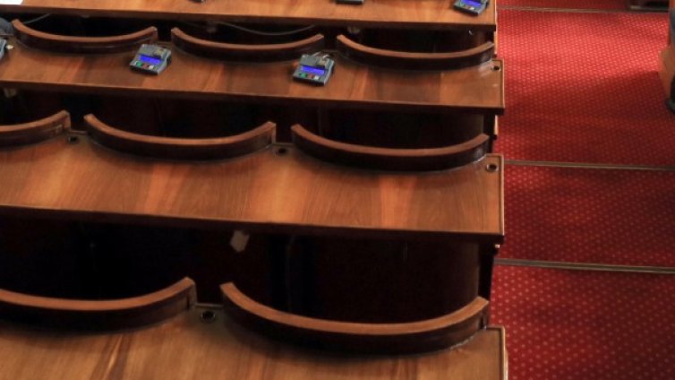 Миков пожела на отсъстващите от НС успешна кампания