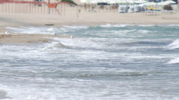 Двама мъже се удавиха в Бургаско за ден