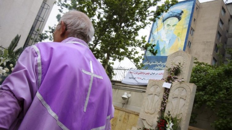 Иранските християни бягат към България