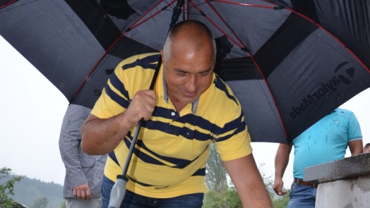 Работим с кадърните, етносът и религията са без значение!