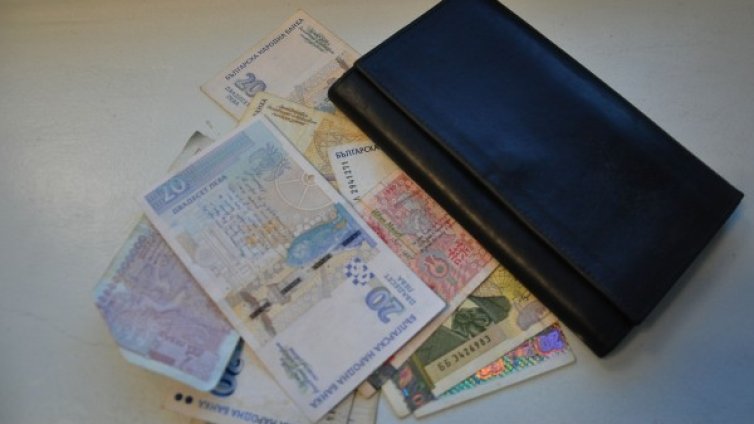 Служебният МС може да промени формулата за минималната заплата