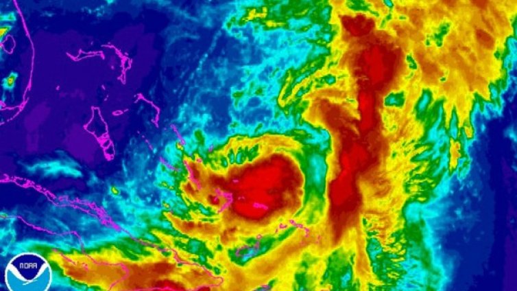 Тропическата буря Кристобал прерасна в ураган