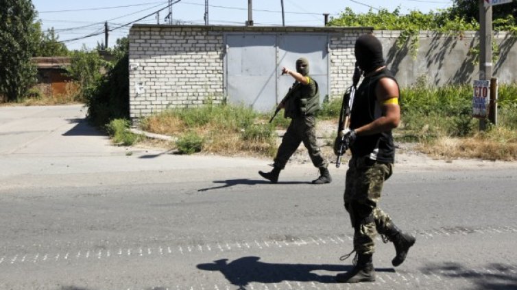 В Украйна се водят боеве южно от Донецк близо до руската граница