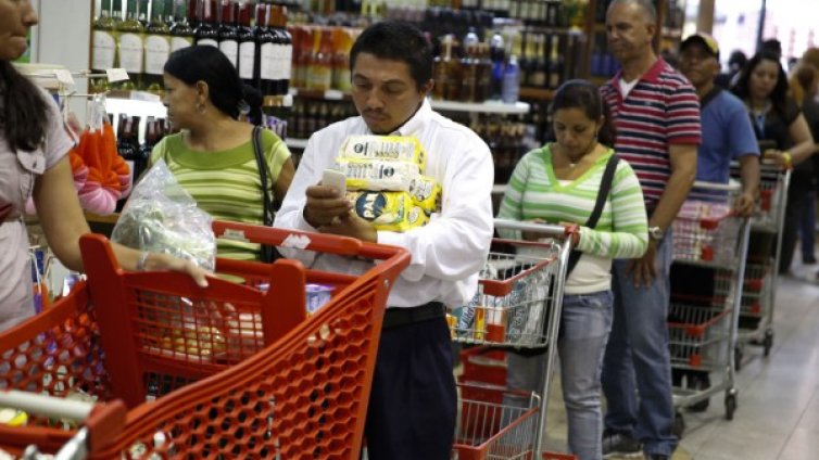Във Венецуела забраниха износа на редица храни