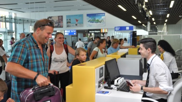 Над 1 млн. пътници са обслужени на новия Терминал 2 на летище Варна