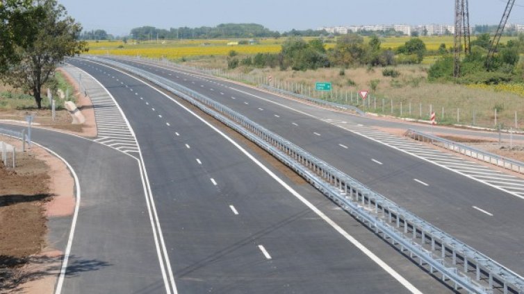 Строителството на &bdquo;Хемус&ldquo; при Шумен няма да бъде замразено