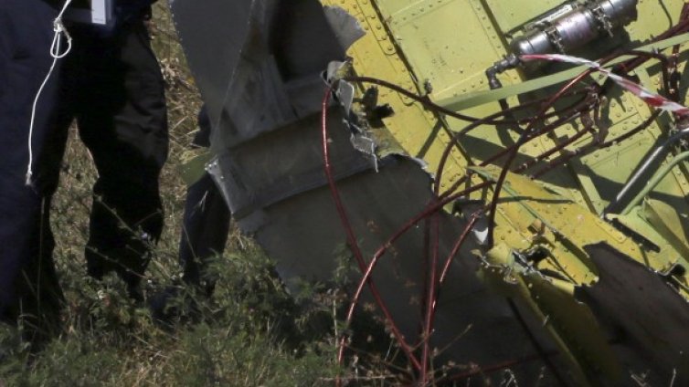 Украински самолет се разби в Алжир 