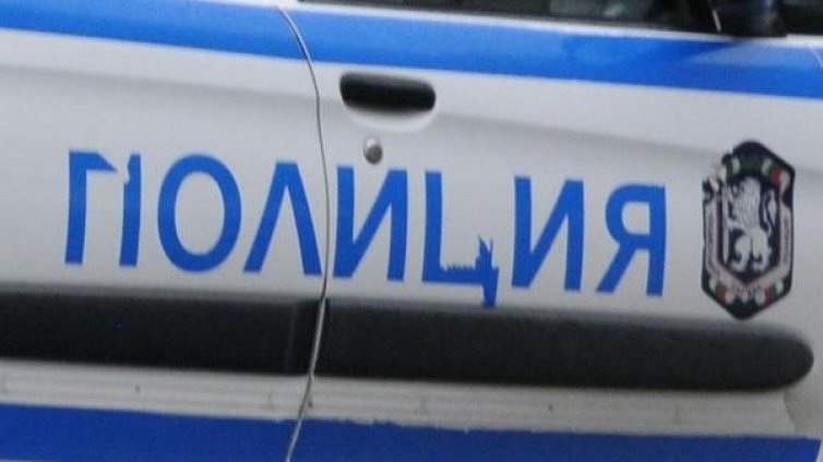 Хванаха пиян шофьор посред бял ден да кара кола 