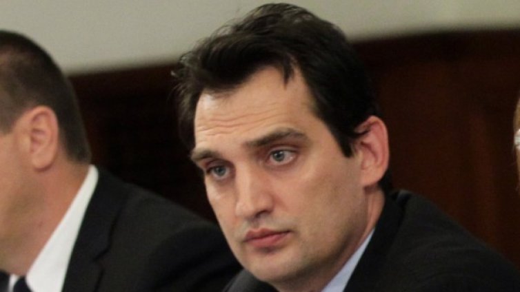 Щонов не казва с колко трябва да скочи токът 