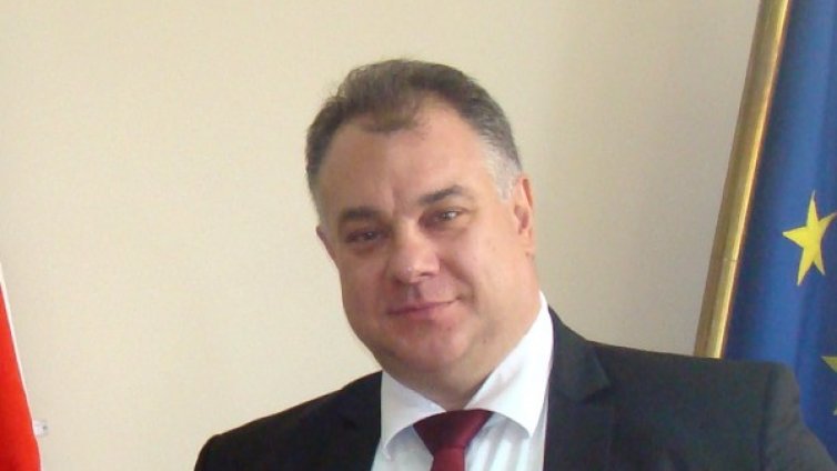 Пари за болниците ще има, надява се Ненков 