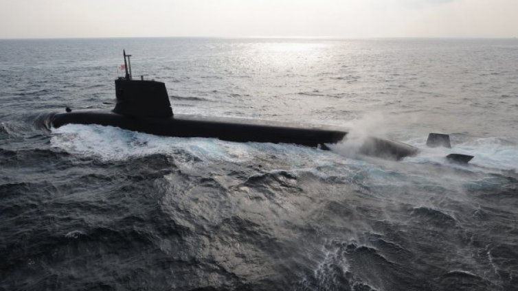 Руска подводница изстреля пробно балистична ракета
