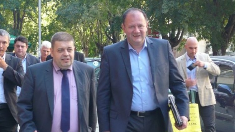 Не се очертава коалиция БСП-ДПС, обяви Миков