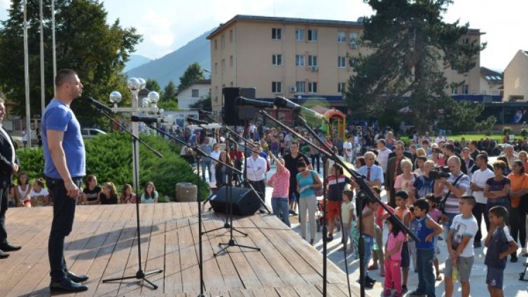 Бареков поиска затваряне на границата с Турция за изборите