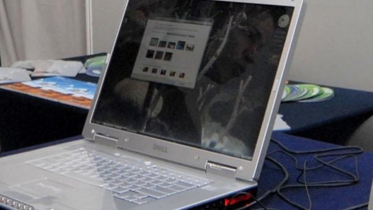 За ученика: Пускат мобилна "ковачница" за книги